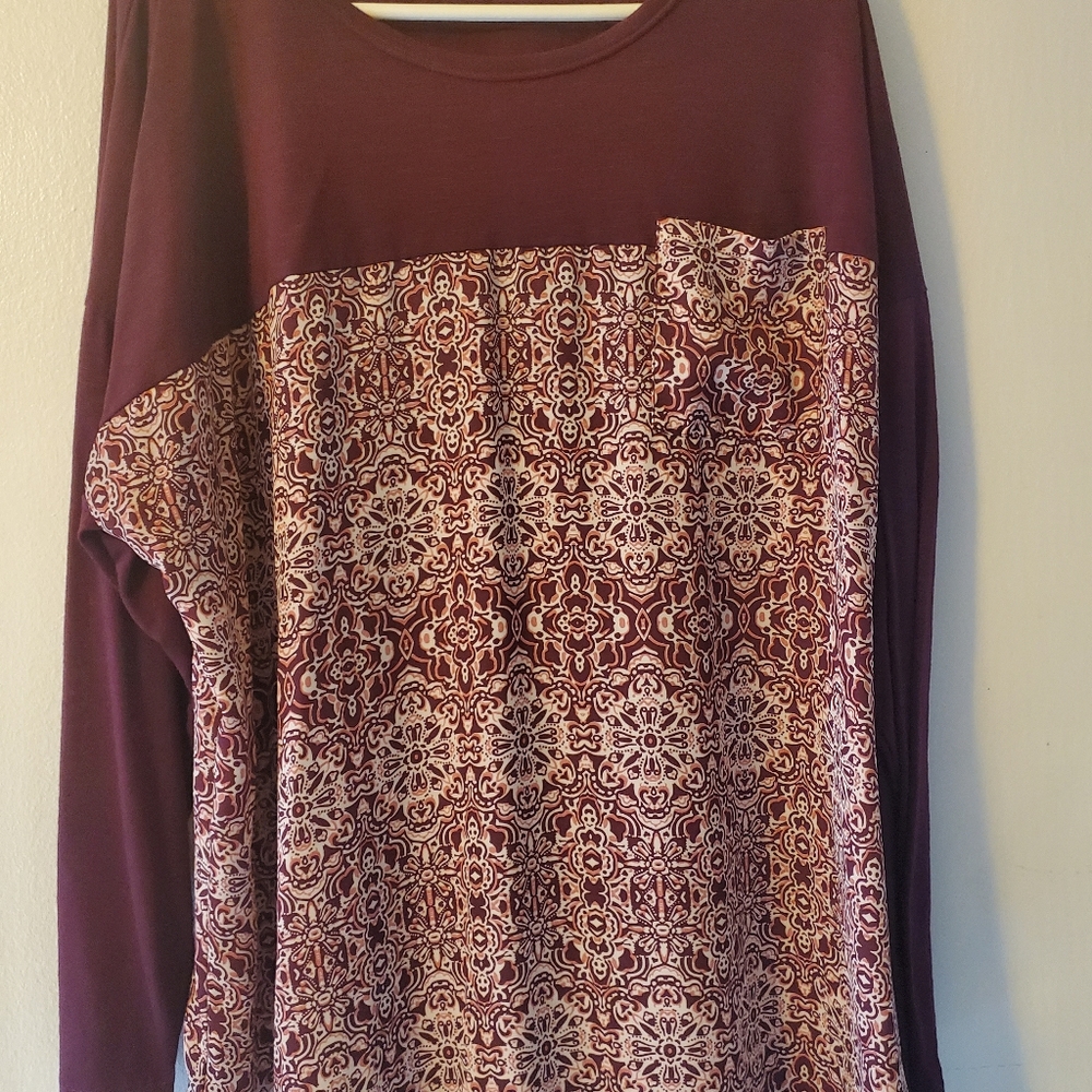 Burgandy top
